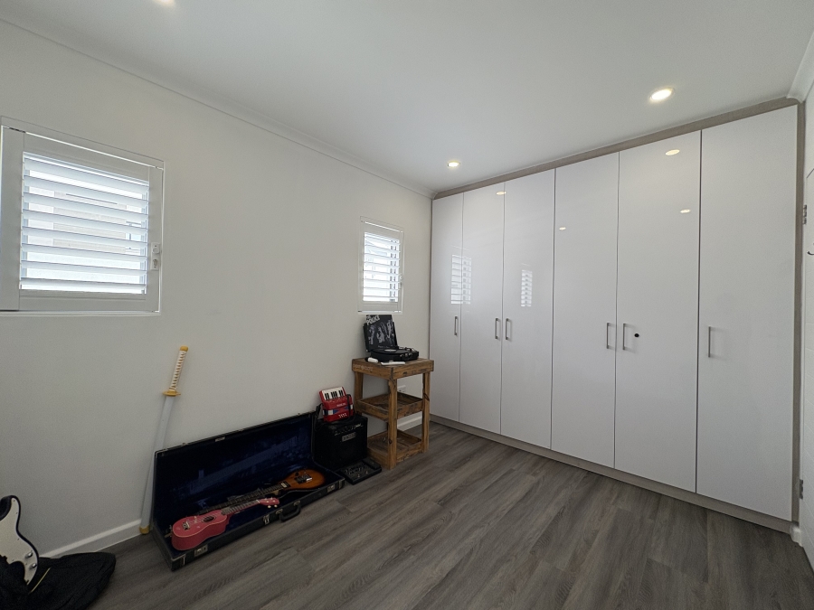 3 Bedroom Property for Sale in Sandown Western Cape